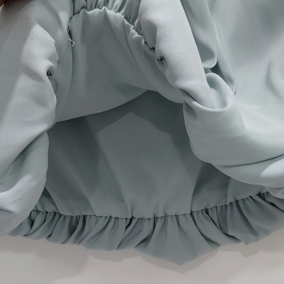 Express Crew Neck Cap Sleeve Pleated Top Sz M - Picture 9 of 10